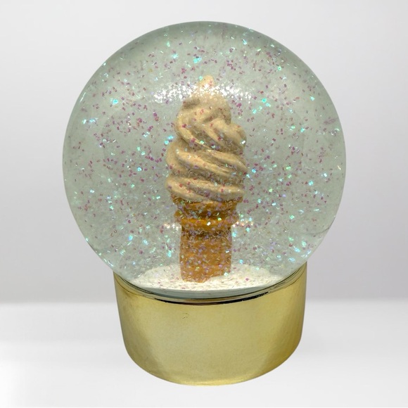 Ice Cream Cone Snow Globe with Gold Base NWOT - Picture 1 of 4
